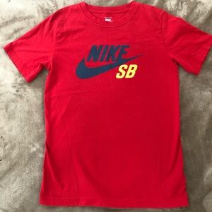Nike T-shirt